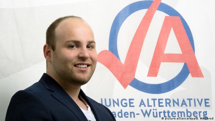 Markus Frohnmaier in Stuttgart in 2014 before his election to the German Bundestag (picture-alliance/dpa/B. Weißbrod).