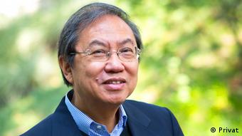 Joseph Yu-Shek Cheng Politikwissenschaftler (Privat)