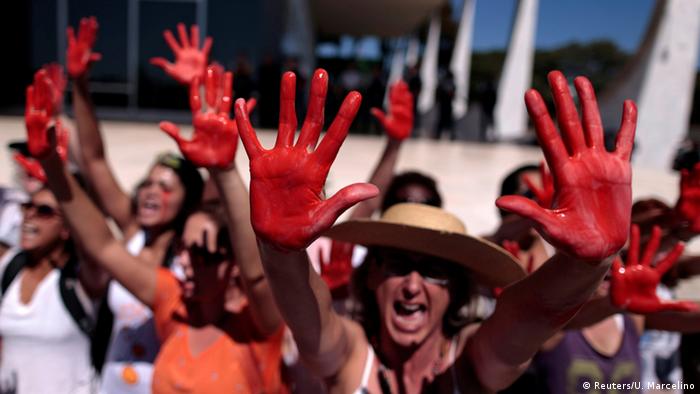 Brasilien Proteste in Brasilia nach Gruppenvergewaltigung (Reuters/U. Marcelino)