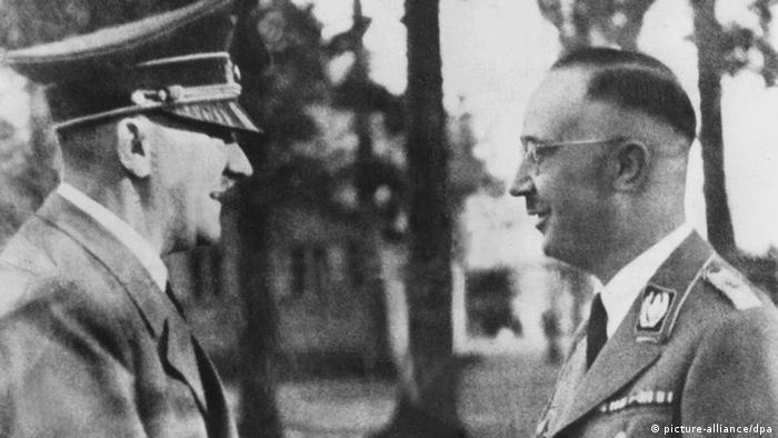 Винаги приключвам чак в 12 и 5. Думи на Адолф Хитлер, цитирани от вестник Фьолкишер Беобахтер на 10 ноември 1942. На снимката: Хитлер и Химлер през 1940 година.