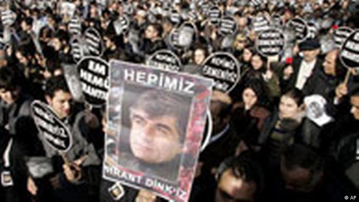 Türkei Demonstration in Istanbul nach Ermordung von Hrant Dink