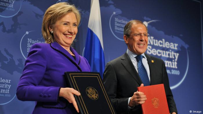 Atomgipfel in Washington 2010 Clinton und Lawrow (Imago)