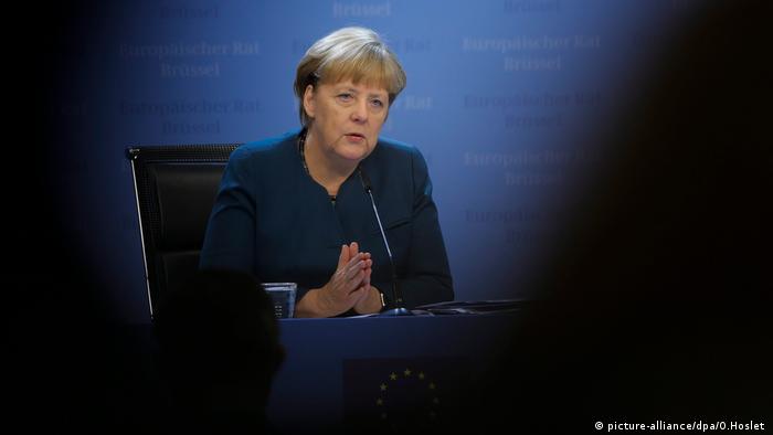 Angela Merkel (picture-alliance/dpa/O.Hoslet )