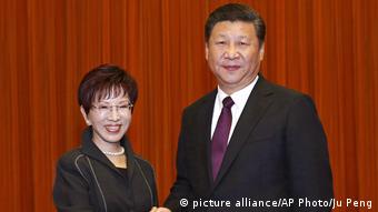 China Taiwan Gespräche (picture alliance/AP Photo/Ju Peng)