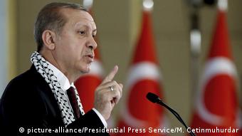 Η Τουρκία διεκδικεί ρόλο στη Μέση Ανατολή αλλά στην ουσία είναι απομονωμένη