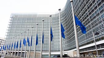 H απόφαση της ευρ. επιτροπής ανταγωνισμού αναμένεται στις αρχές του 2018. 