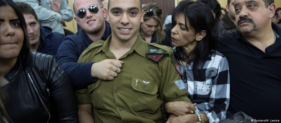 O soldado Elor Azaria pouco antes de ouvir a sentença do tribunal, em Tel Aviv