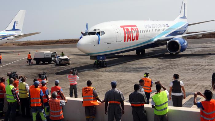 Flugzeug TACV - Cabo Verde Airlines