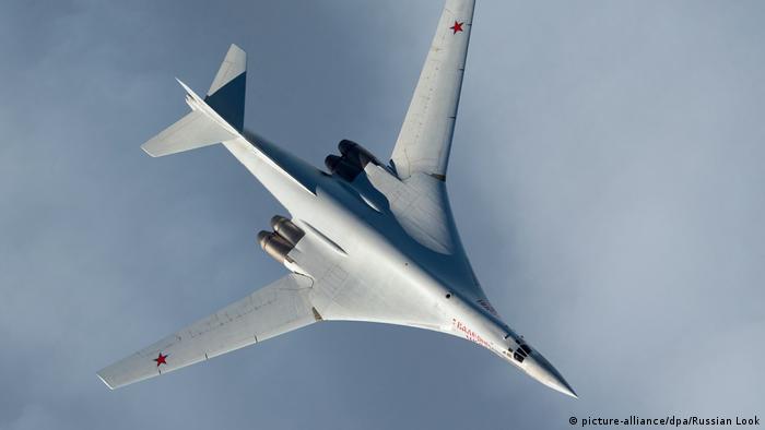 Russland Düsenjäger Tu-160 (picture-alliance/dpa/Russian Look)