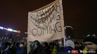 Rumänien Bukarest - Massendemos gegen sozialdemokratische Regierung (DW/C. Stefanescu)
