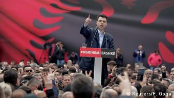Albanien Anti-Regierungsproteste in Tirana | Lulzim Basha, Demokratische Partei (Reuters/F. Goga)