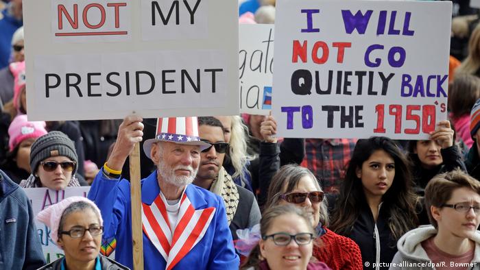 USA Proteste gegen Donald Trump in Salt Lake City (picture-alliance/dpa/R. Bowmer)