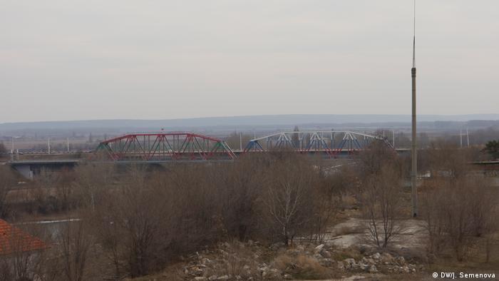 Bridge between Moldova and unrecognized Transnistria