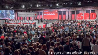 Deutschland SPD-Bundesparteitag in Berlin (picture-alliance/dpa/M. Kappeler)