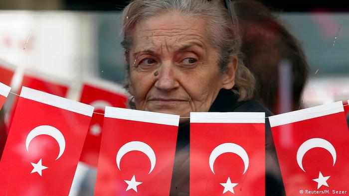 Türkei Anti-Regierungs-Demonstration in Istanbul (Reuters/M. Sezer)