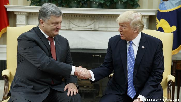 Washington Donald Trump, Petro Poroschenko (picture-alliance/AP Photo/E. Vucci)