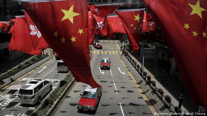 20 Jahre Rückgabe von Hongkong an China (picture-alliance/AP/dpa/K Cheung)