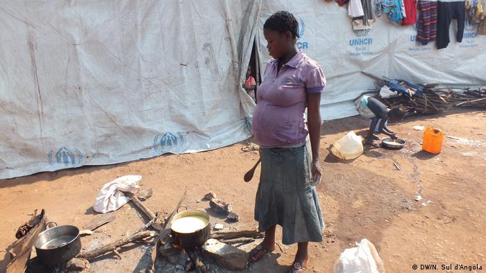 Angola Flüchtlingslager nahe Kakanda (DW/N. Sul d'Angola)