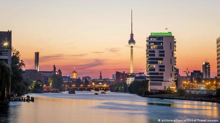 Panorama de Berlim (picture-alliance/Global Travel Images)