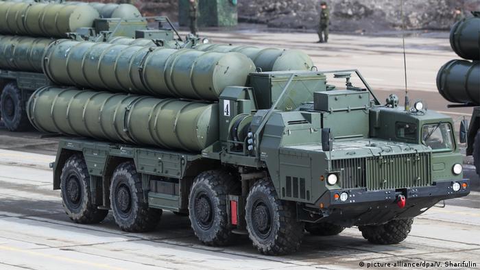 Russisches Raketenabwehrsystem S-400 (picture-alliance/dpa/V. Sharifulin)
