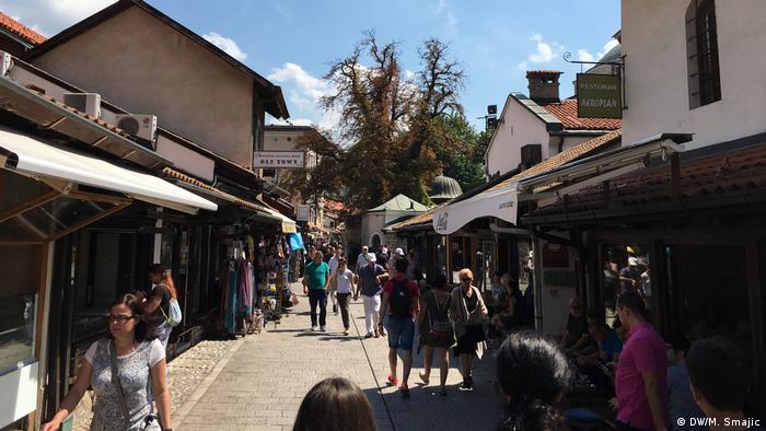 Bosnien und Herzegowina Basar in der Altstadt von Sarajevo (DW/M. Smajic)