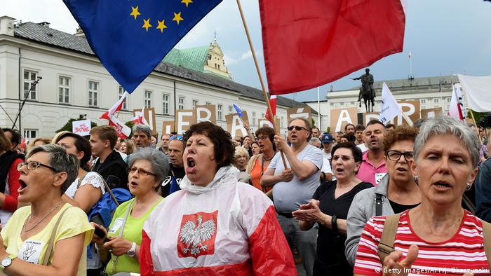 Поляки протестуют против судебной реформы