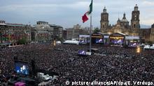 Mexiko Konzert für Erdbebenopfer in Mexiko-Stadt (picture-alliance/AP/dpa/E. Verdugo)