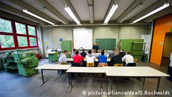 Berufsschule (picture-alliance/dpa/D.Bockwoldt)