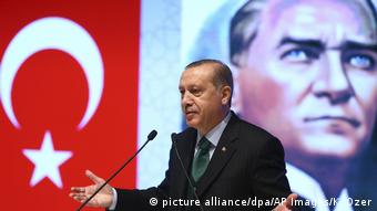 Ο Ερντογάν θέλει να δώσει τέλος στην Τουρκία του Κεμάλ Ατατούρκ