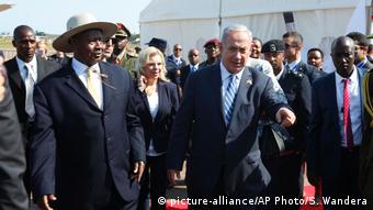 Uganda Besuch des israelischen Ministerpräsidenten Netanjahu (picture-alliance/AP Photo/S. Wandera)