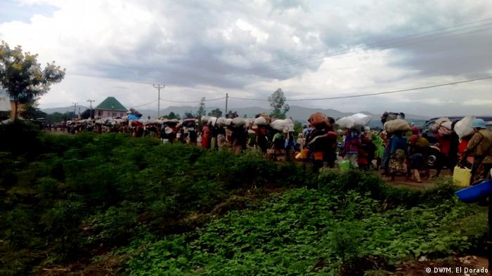Burundische refugees seen at Bugarama Camp in DRC (DW/M. El Dorado)