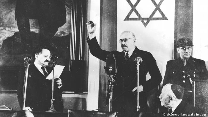 Gründung des Staates Israel 1948 Staatspräsident Weizmann Amtseid (picture-alliance/akg-images)