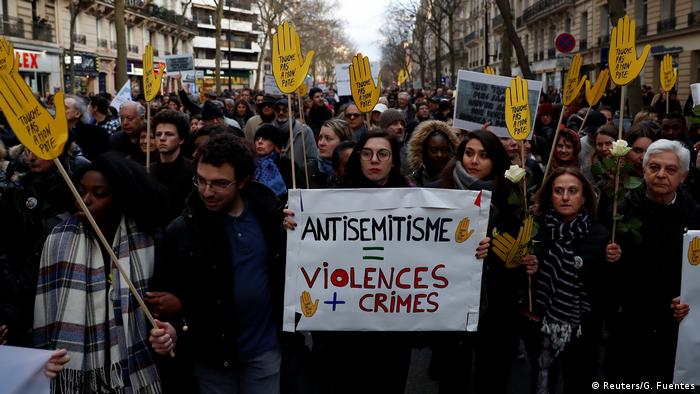 Protests in Paris against anti-Semitism (Reuters/G. Fuentes)