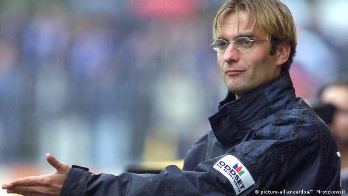 Deutschland Mainz 05-Trainer Jürgen Klopp 2001 (picture-alliance/dpa/T. Mrotzkowski)