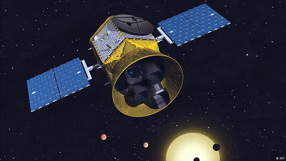 Nasa Launches Tess Telescope To Find Goldilocks Worlds News Dw 19 04 2018