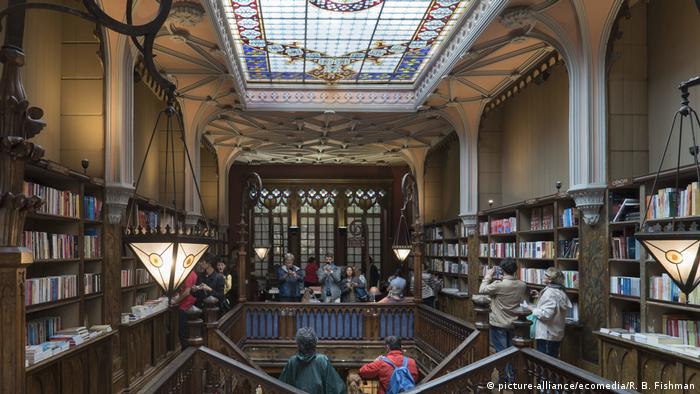 Buchhandlung Lello in Porto (picture-alliance/ecomedia/R. B. Fishman)
