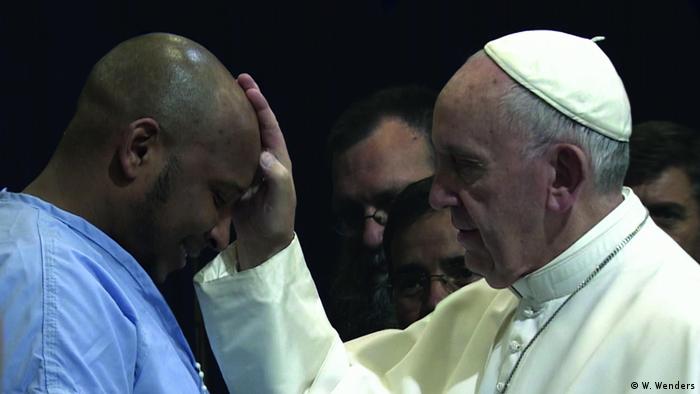 The pope blesses a man in a scene from Wim Wenders' new documentary (W. Wenders)
