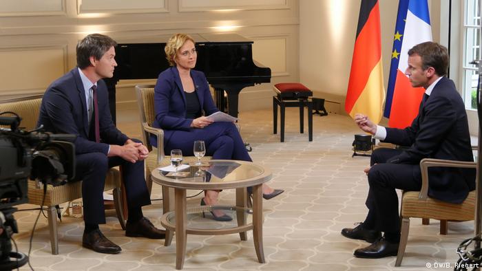 Preşedintele francez Emmanuel Macron în interviu cu DW şi ARD