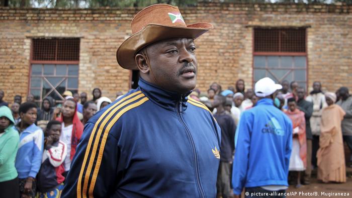 Burundi Pierre Nkurunziza, Präsident (picture-alliance/AP Photo/B. Mugiraneza)
