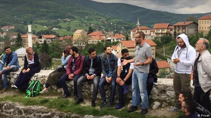 Dizdarević sa grupom turista iz Njemačke za vrijeme posjete Travniku