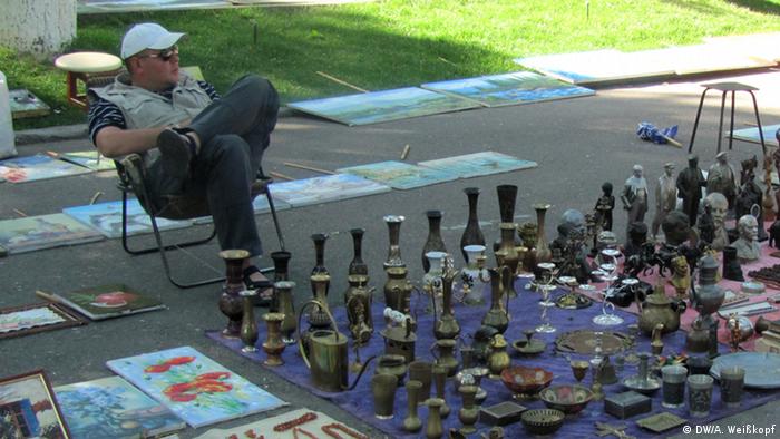 Sale of antiques in Tashkent