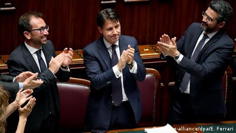 Ιταλία: Αναβιώνουν τα πολιτικά πάθη