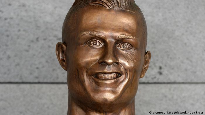 Maligned Ronaldo Statue Replaced At Madeira Airport News Dw