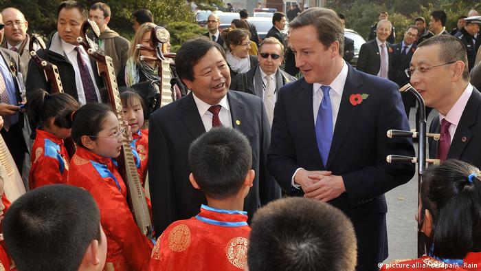 David Cameron in China (picture-alliance/dpa/A. Rain)