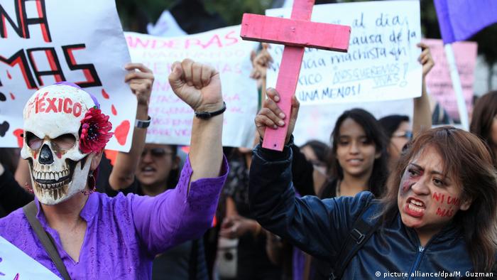 Protesto contra a violência de gênero no México 