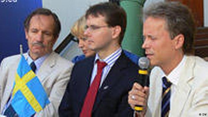 Посол Швеции в Беларуси Стефан Эрикссон и представитель ЕС в Минске Жан-Эрик Хольцапфель