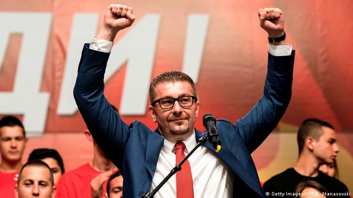 Mazedonien Hristijan Mickovski Parteichef der oppositionellen VMRO DPMNE (Getty Images/AFP/R. Atanasovski)