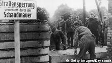 Deutschland Bau der Berliner Mauer 1961