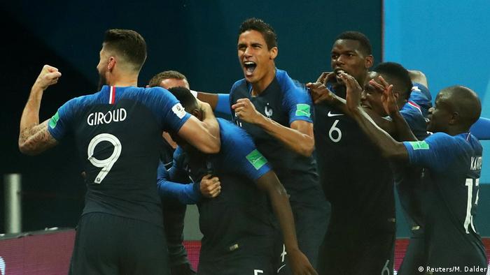 FIFA Fußball-WM 2018 in Russland | Halbfinale -Frankreich vs Belgien | Jubel (1:0) (Reuters/M. Dalder)