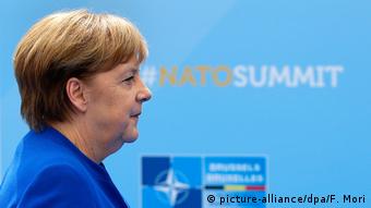 Brüssel Nato-Gipfel - Merkel (picture-alliance/dpa/F. Mori)